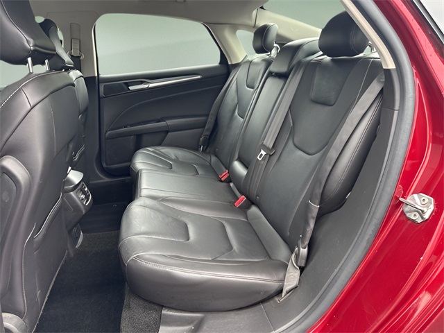 2016 Ford Fusion Titanium photo 9
