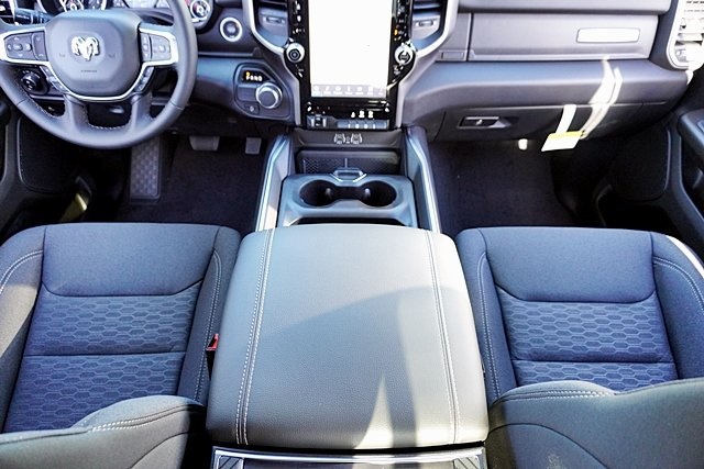 New 2026 Granite Crystal Metallic Clear-Coat Exterior Paint RAM Big Horn/Lone Star image 27