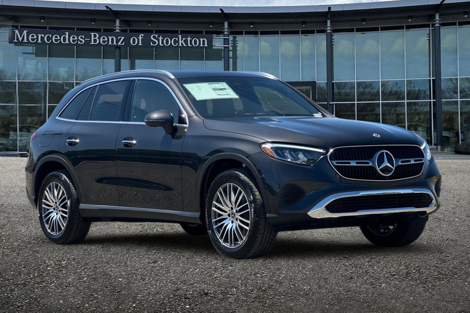 New 2025 GRAPHITE GREY Mercedes-Benz 300 image 2