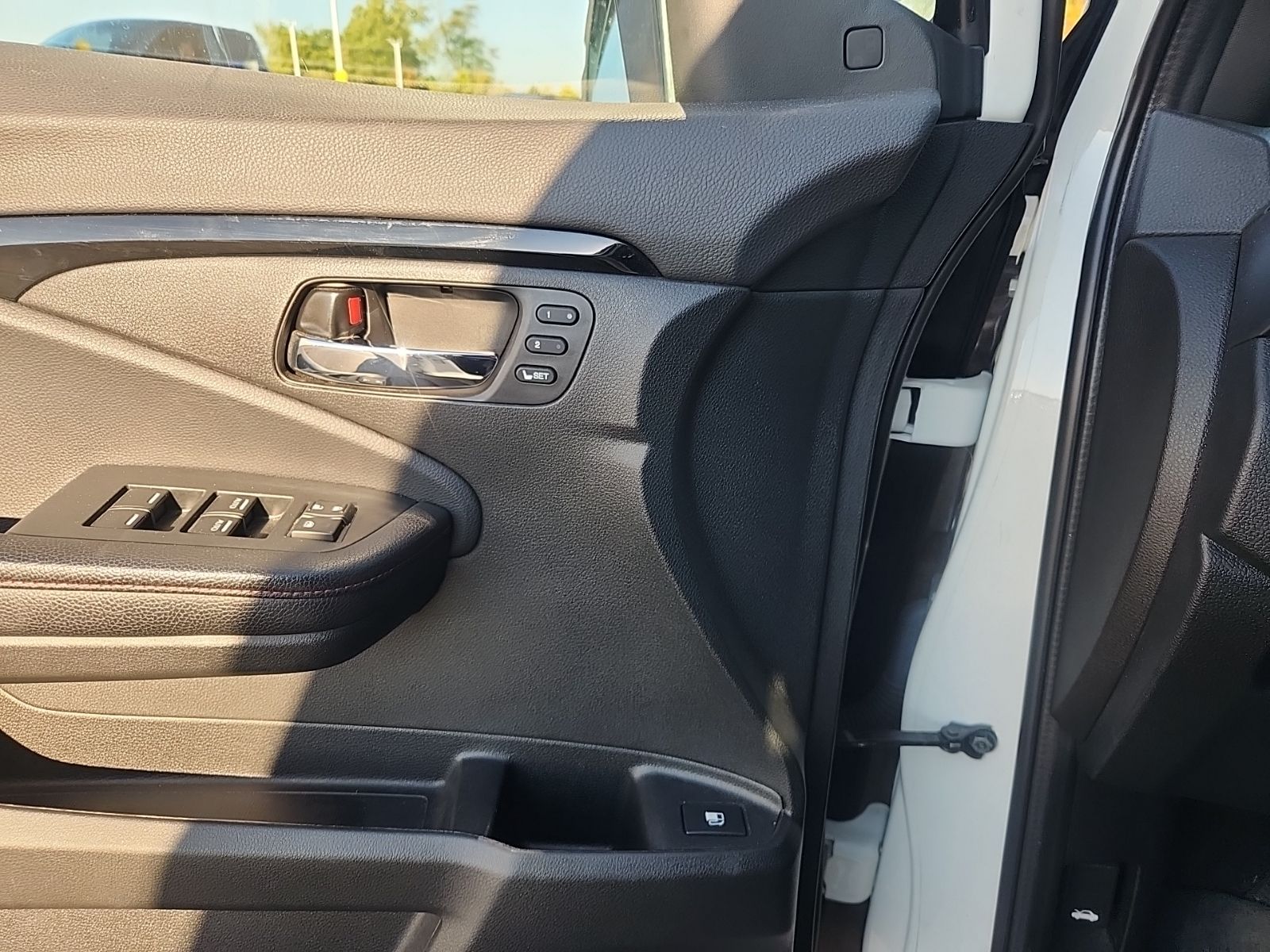 2022 Honda Ridgeline Black Edition photo 10