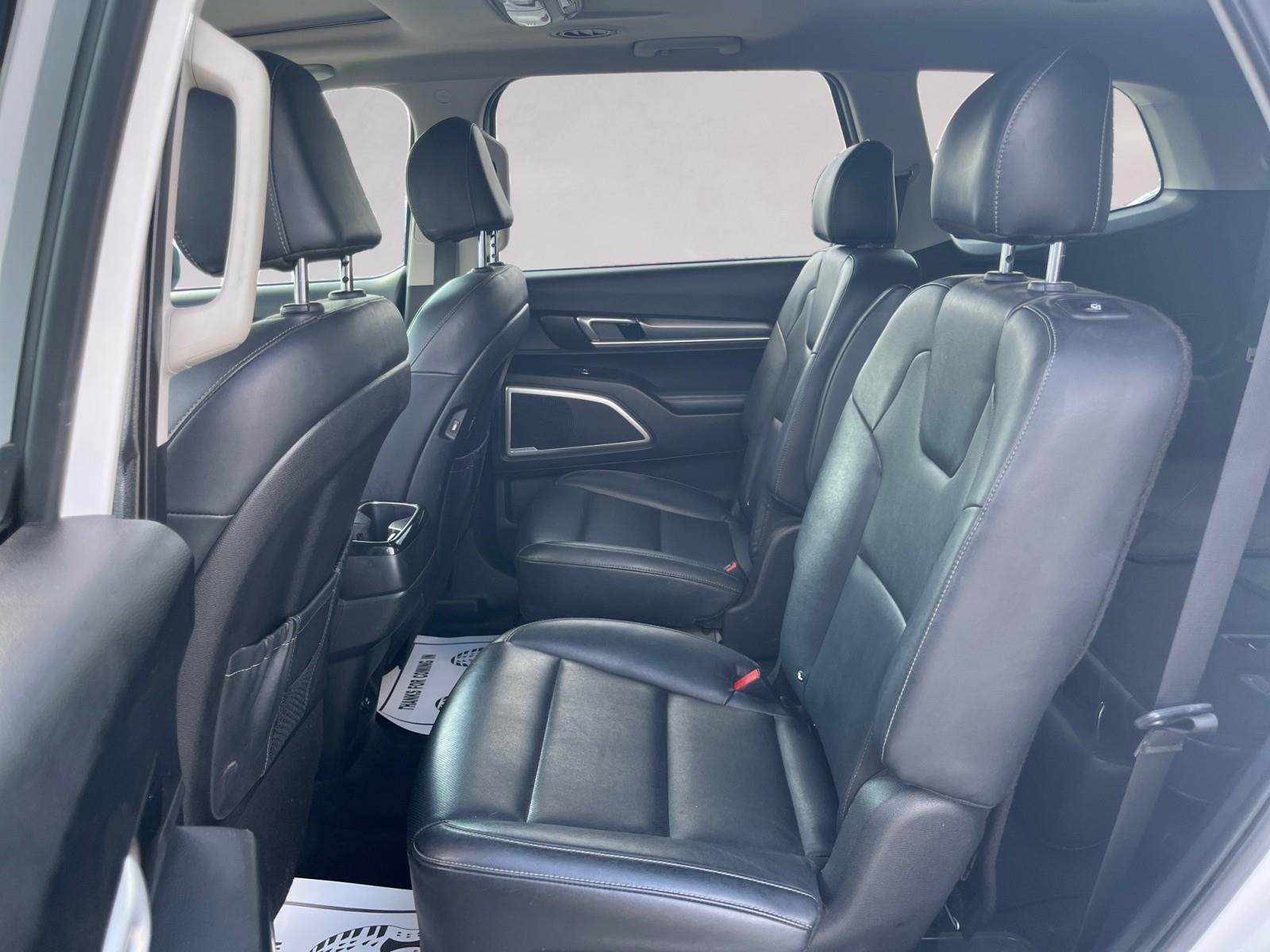 2022 Kia Telluride S photo 10