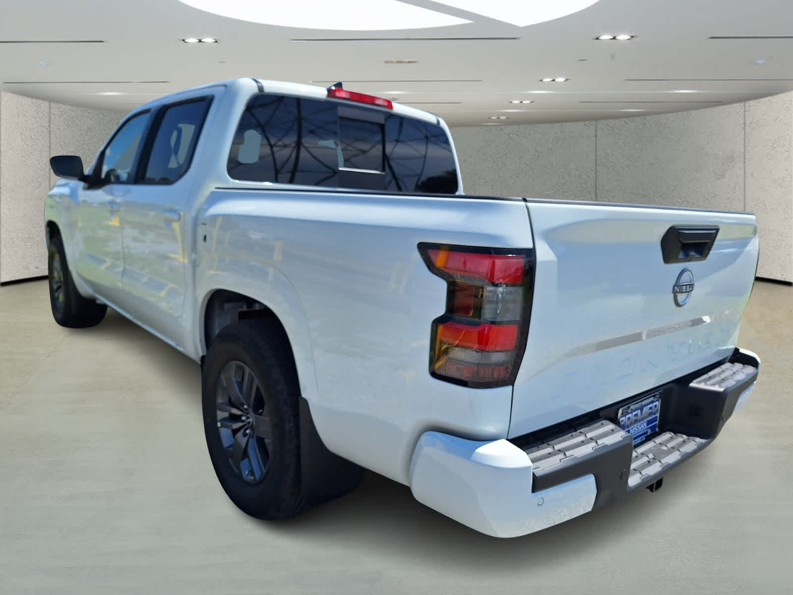 2025 Nissan Frontier Crew Cab SV photo 3