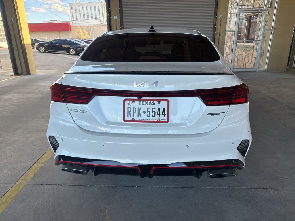 2022 Kia Forte GT photo 4