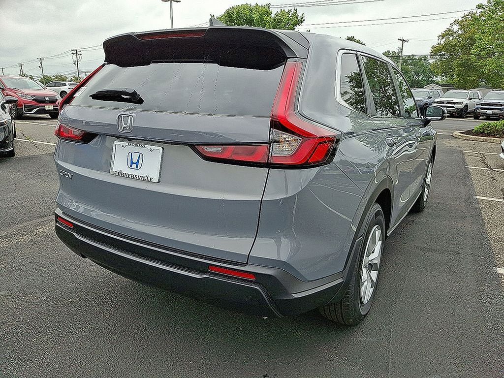 2026 Honda CR-V LX photo 4