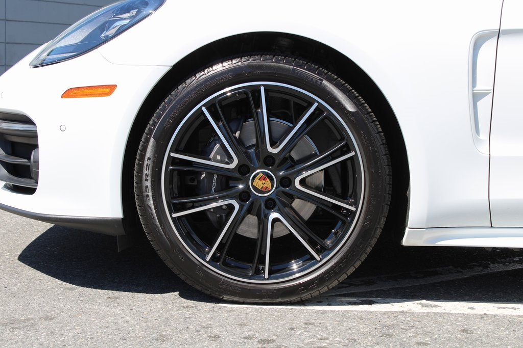 2023 Porsche Panamera 4 Platinum photo 15