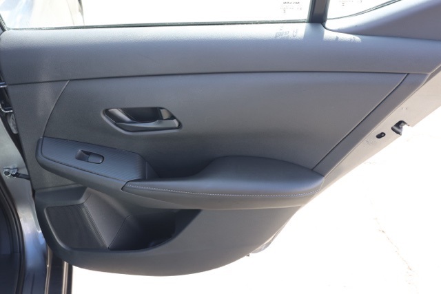 2024 Nissan Sentra S photo 14