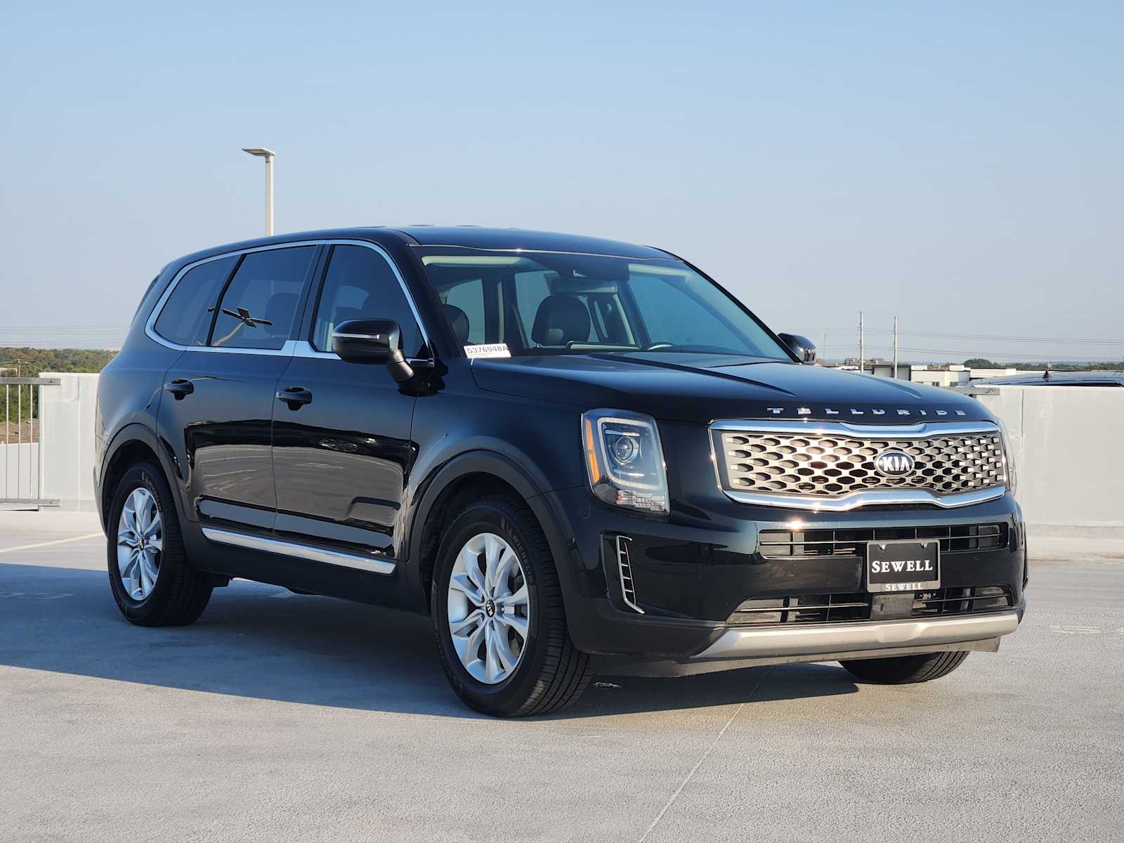 2021 Kia Telluride LX photo 2