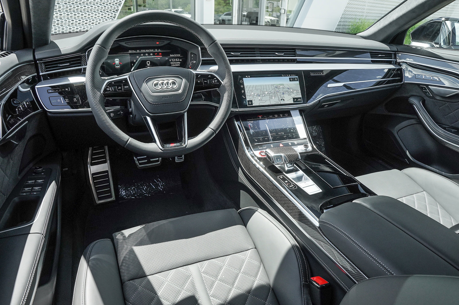2025 Audi S8 4.0T photo 6