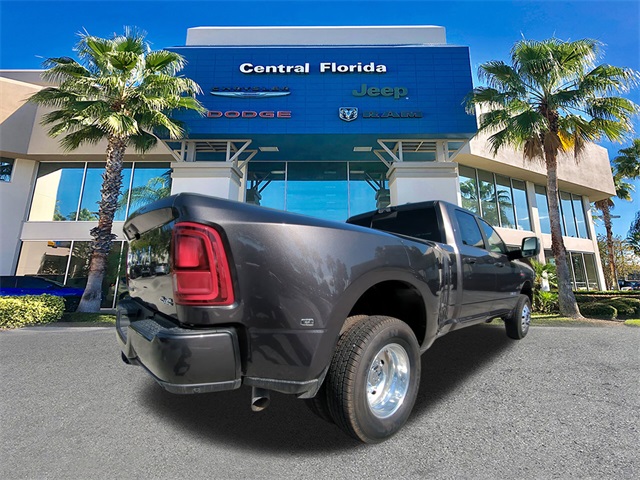 2026 Ram 3500 photo 4