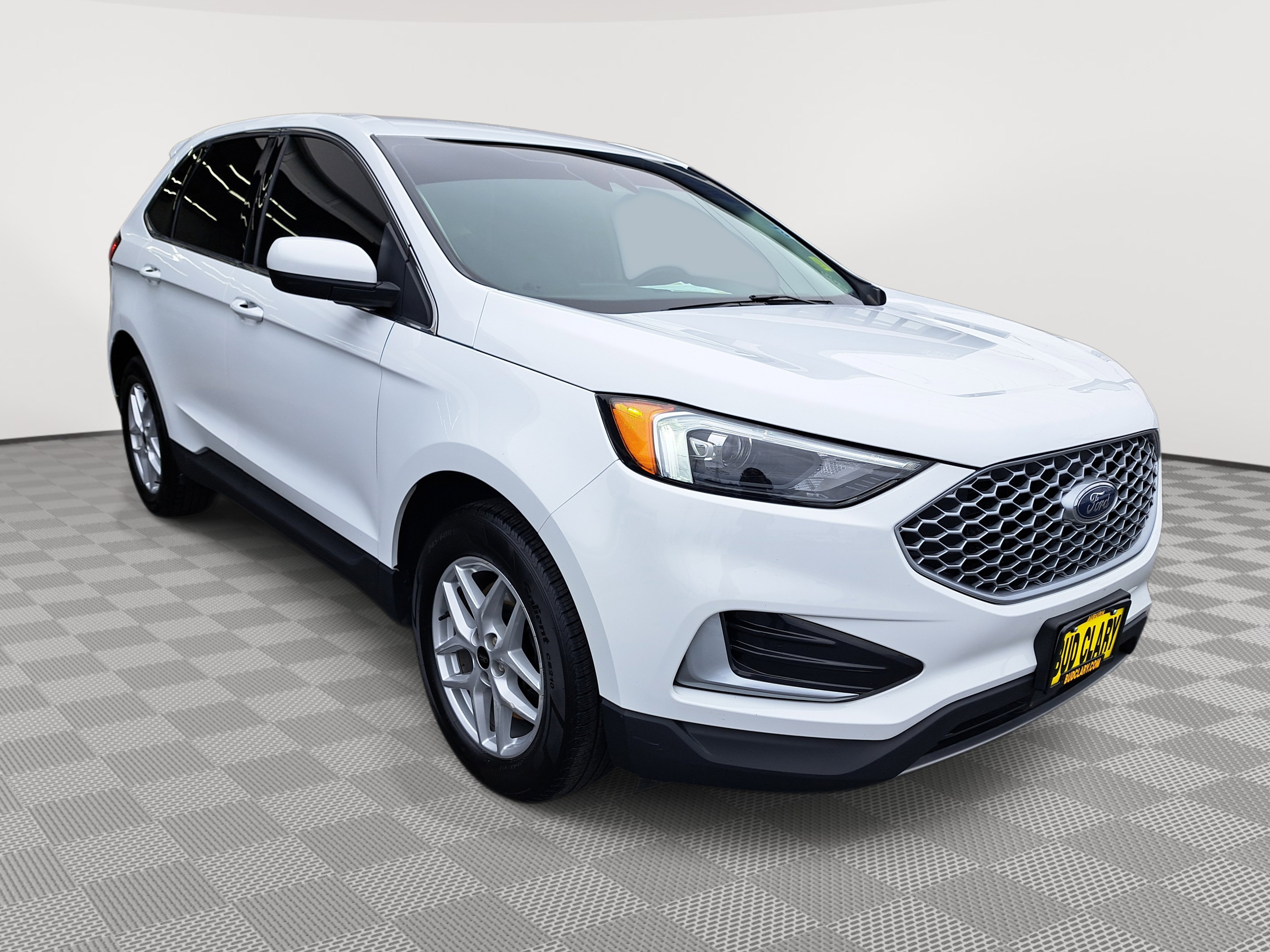 2023 Ford Edge SEL photo 3