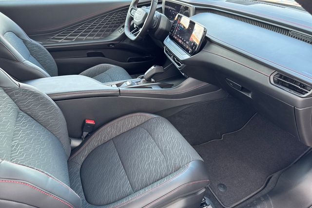 2025 Dodge Charger R/T photo 15