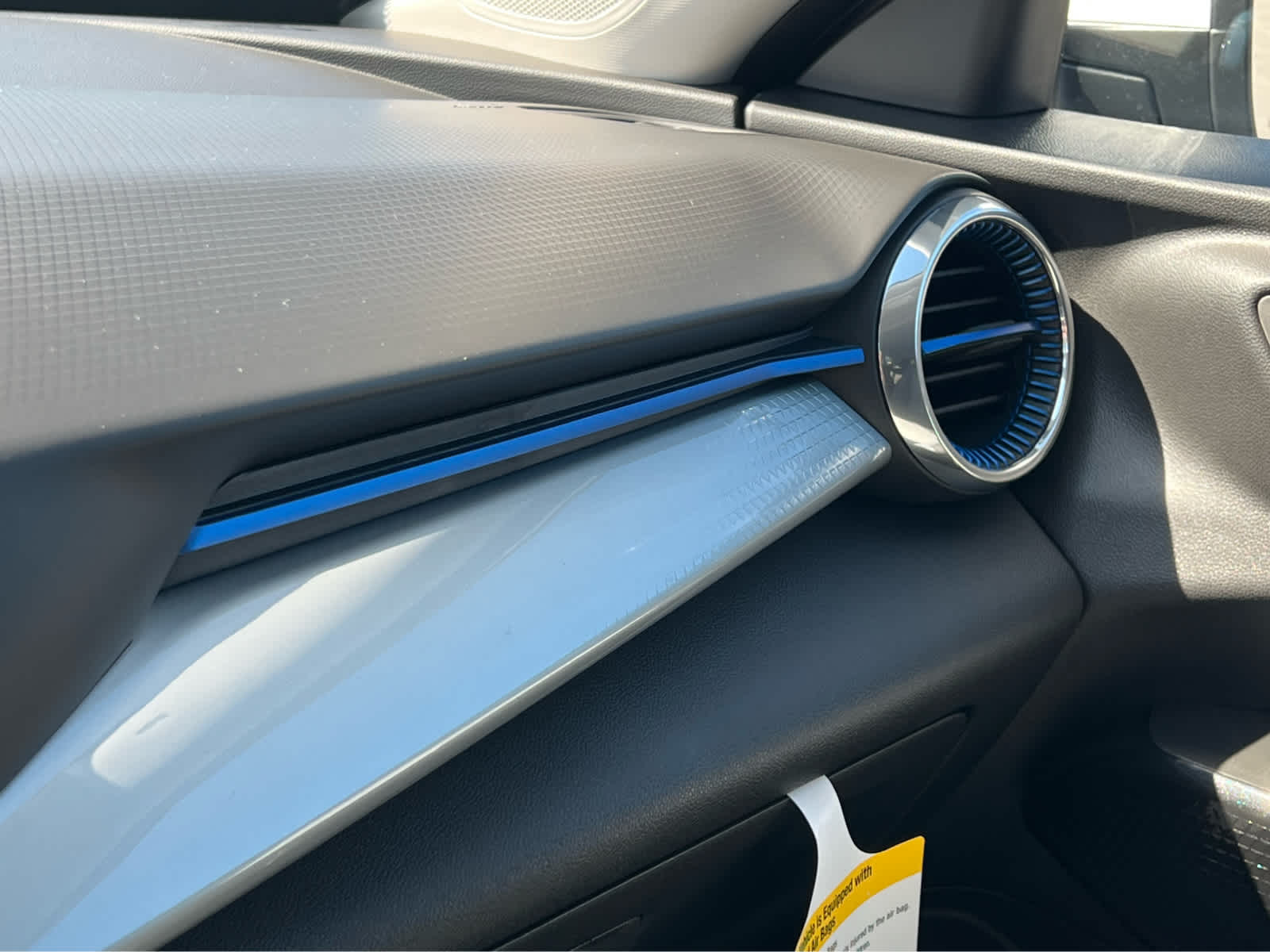 2025 Chevrolet Trax photo 16