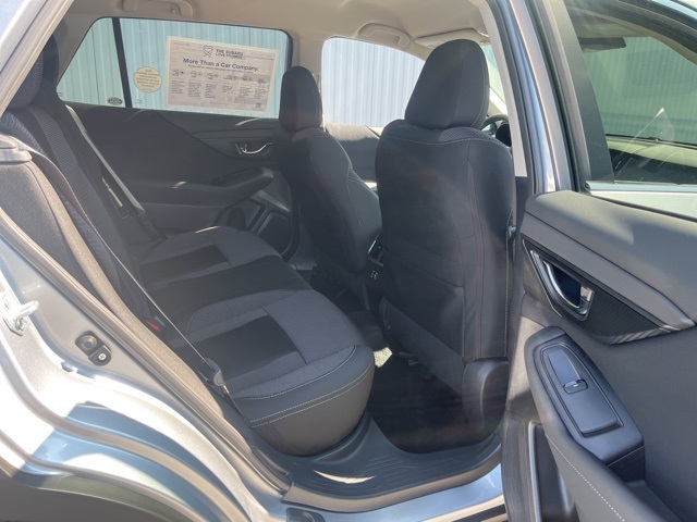 2025 Subaru Outback Premium photo 4
