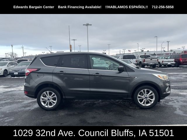 2017 Ford Escape SE's photo