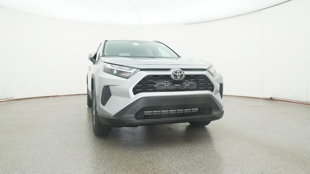 2025 Toyota RAV4 XLE photo 15