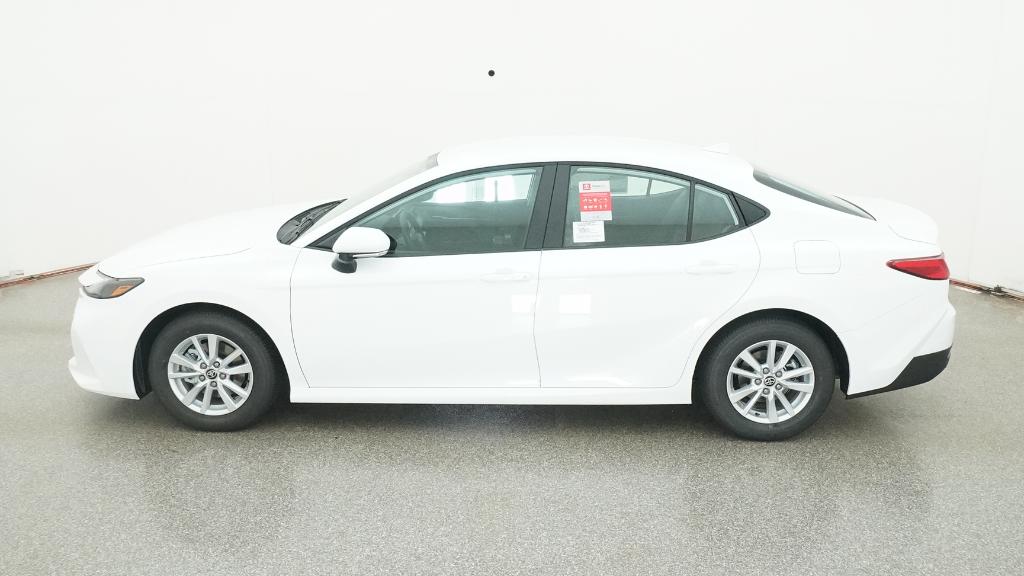 2026 Toyota Camry LE photo 7