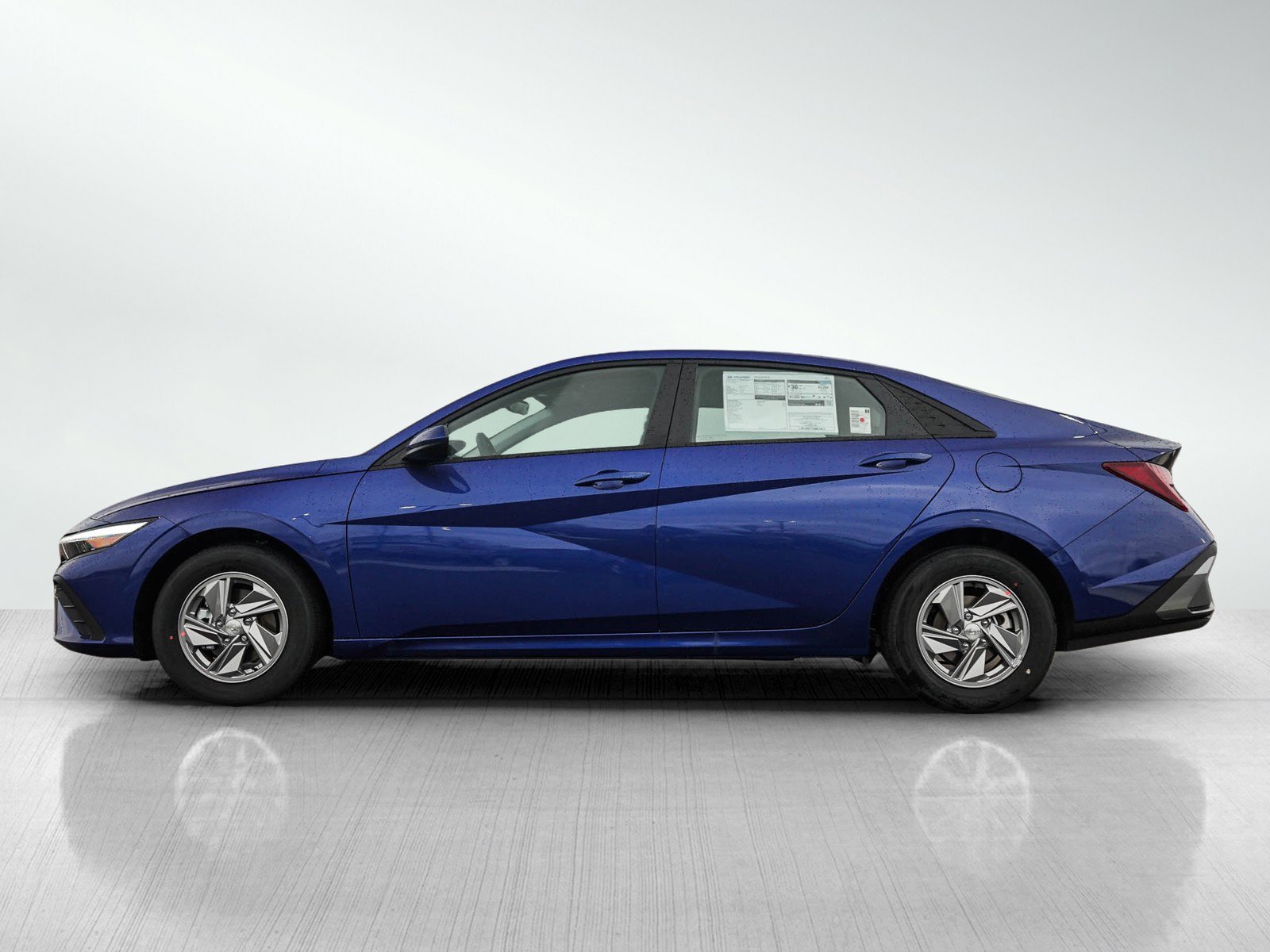 2026 Hyundai Elantra SE photo 3