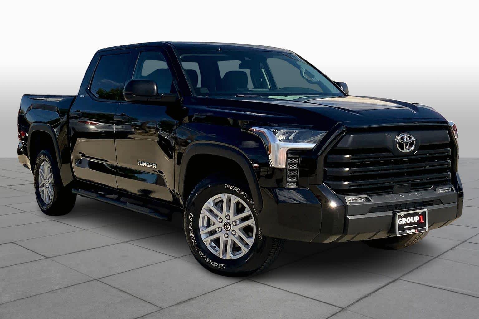 2024 Toyota Tundra SR5 photo 2