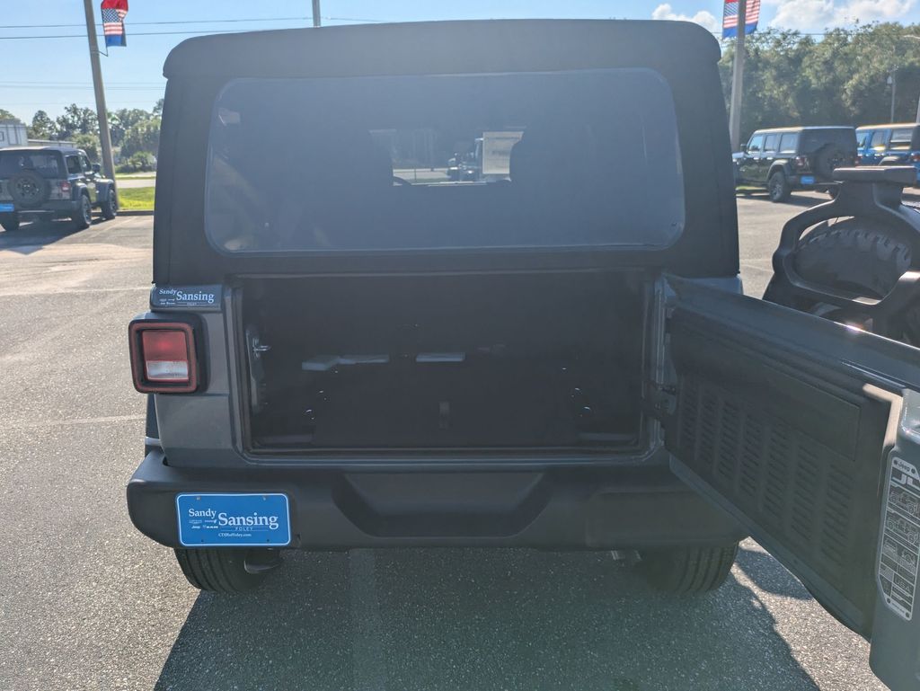 2025 Jeep Wrangler Sport S photo 22