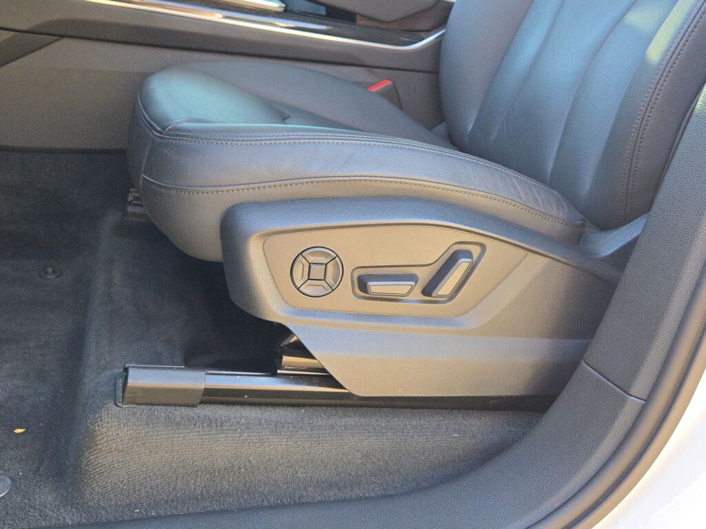 2022 Audi Q7 55 Premium Plus photo 24