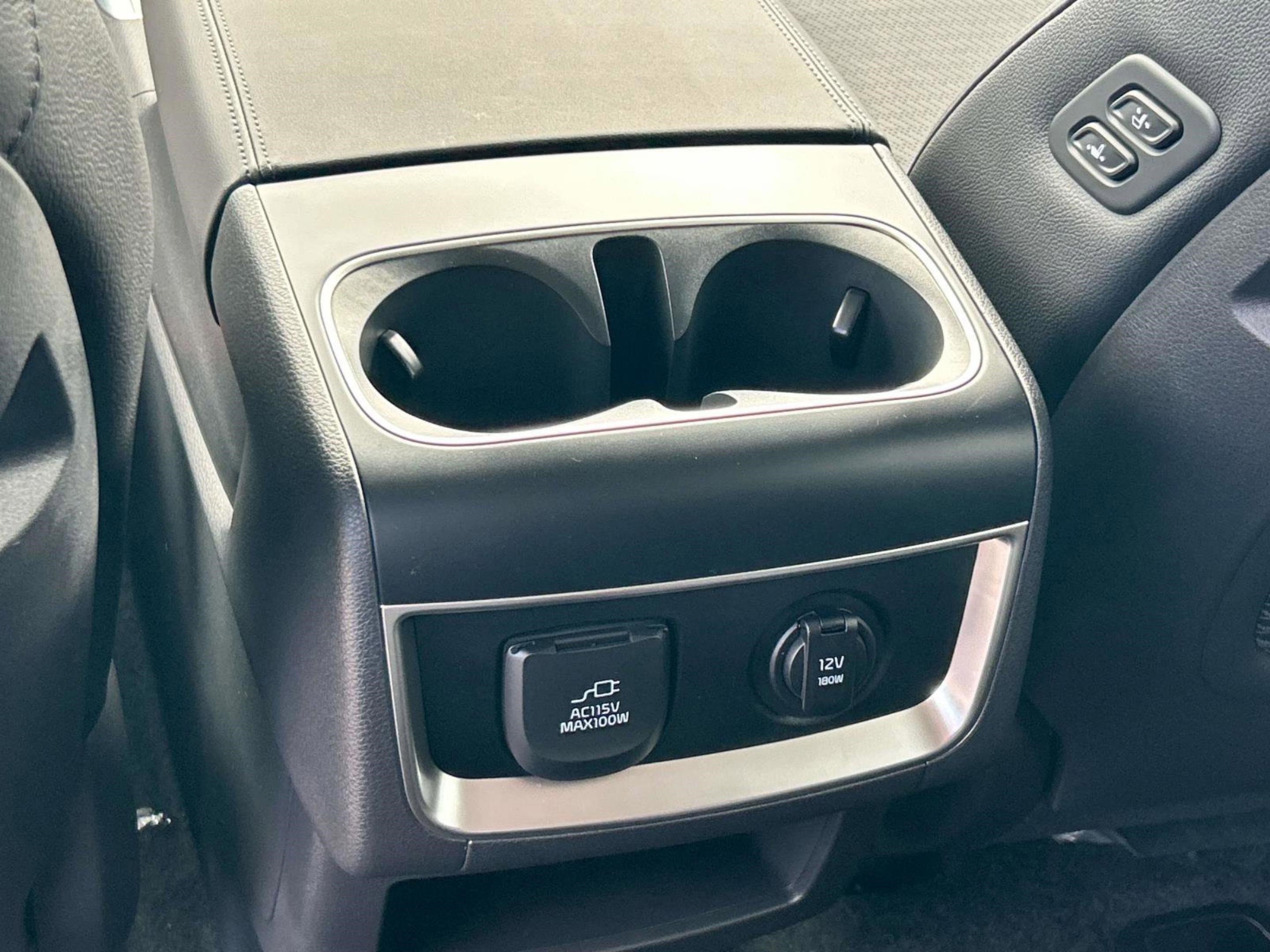 2026 Kia Carnival SX Prestige photo 12