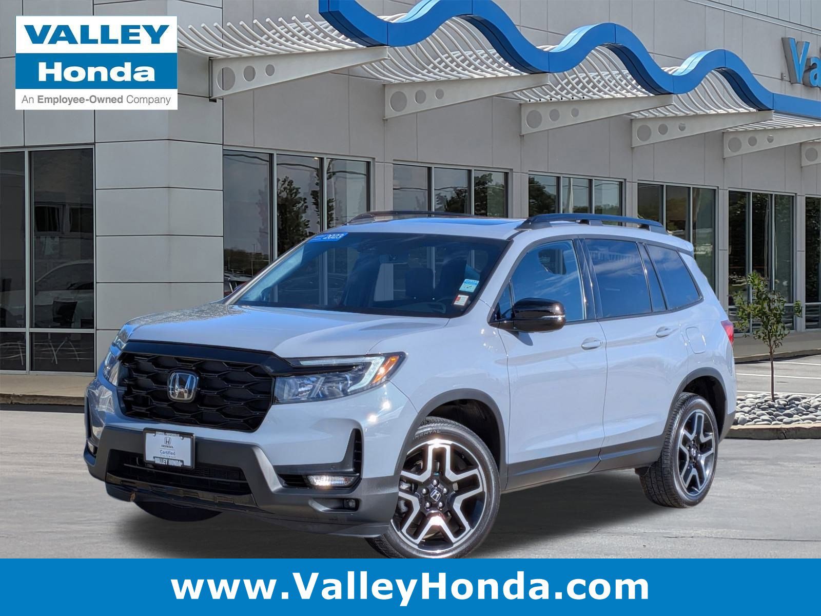 2023 Honda Passport Elite's photo