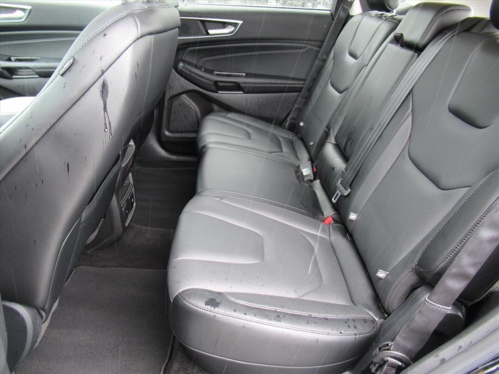 2017 Ford Edge Titanium photo 20
