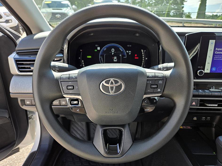 2025 Toyota Camry LE photo 22