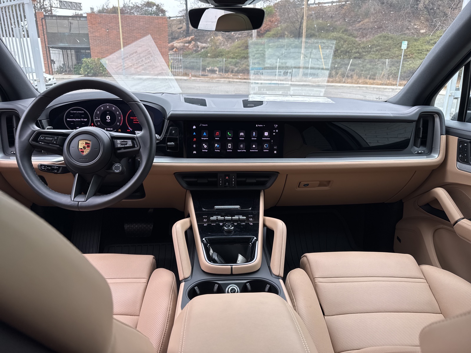 2024 Porsche Cayenne Base photo 11