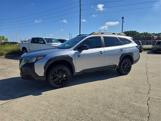 2022 Subaru Outback Wilderness photo 2