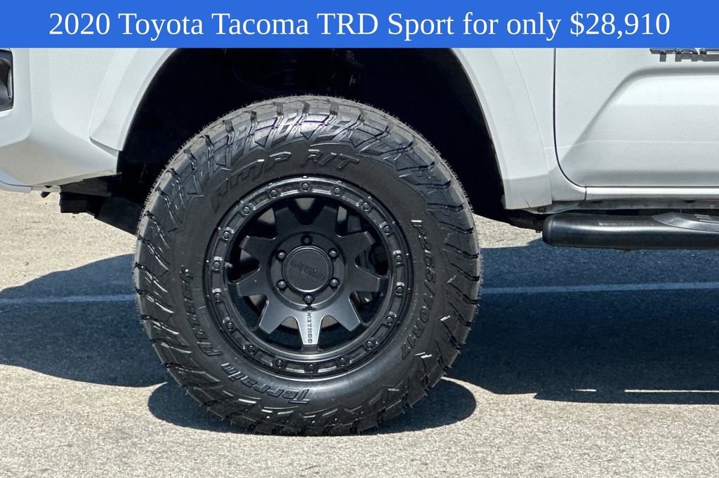 2020 Toyota Tacoma SR5 photo 19