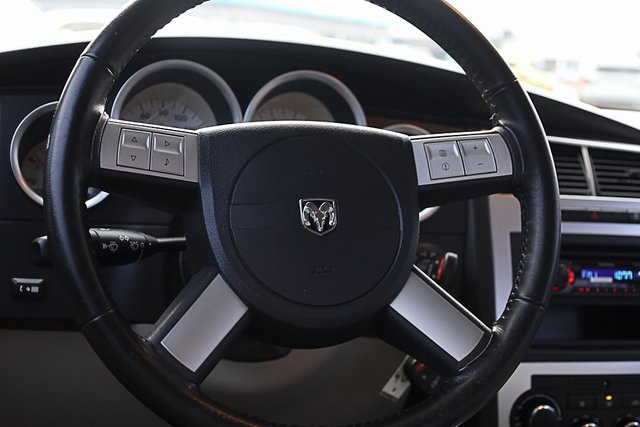 2006 Dodge Charger R/T photo 18