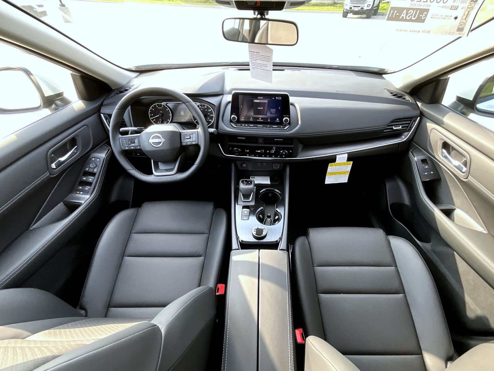 2026 Nissan Rogue SV photo 13