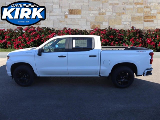 2025 Chevrolet Silverado 1500 Custom photo 4