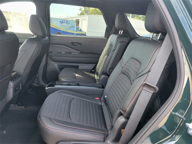 2025 Nissan Pathfinder Rock Creek photo 11