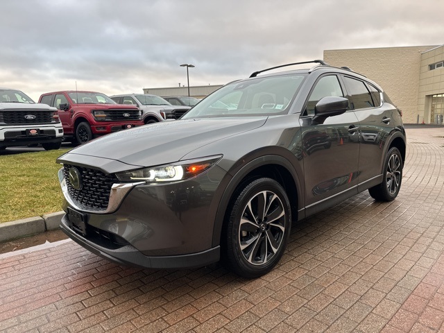 2023 Mazda CX-5 S Premium Plus package's photo
