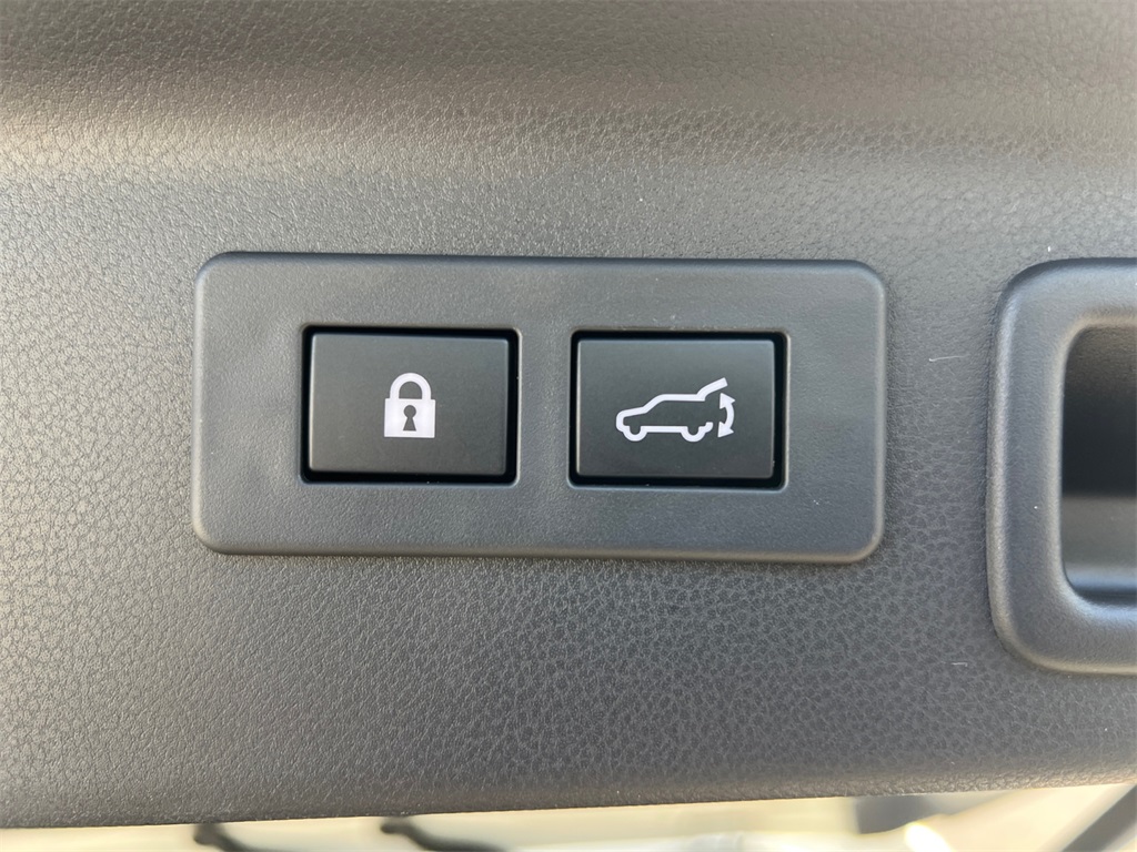 2025 Subaru Forester Sport photo 21