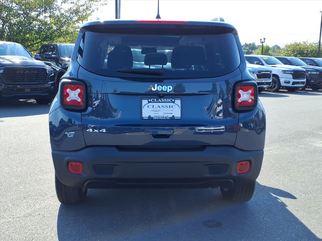 2023 Jeep Renegade Latitude Upland photo 20