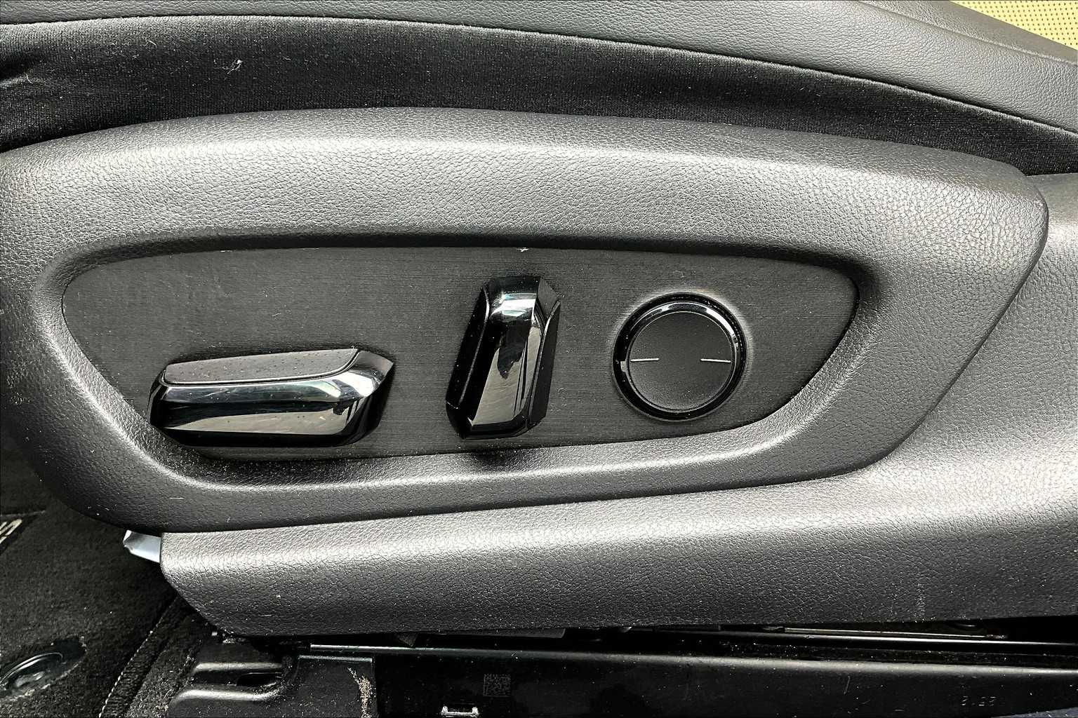 2021 Lexus ES 300h photo 34