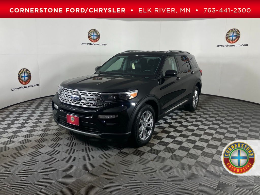 2024 Ford Explorer Limited's photo