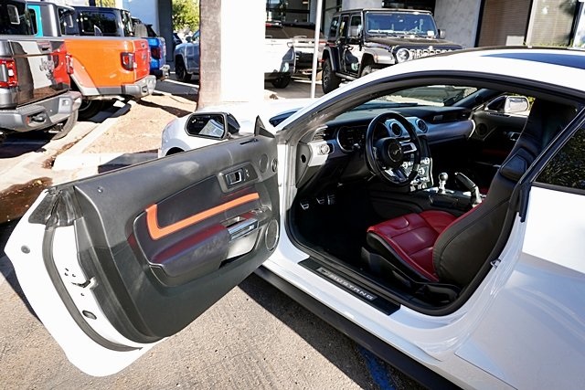 Used 2023 White Ford GT Premium image 39
