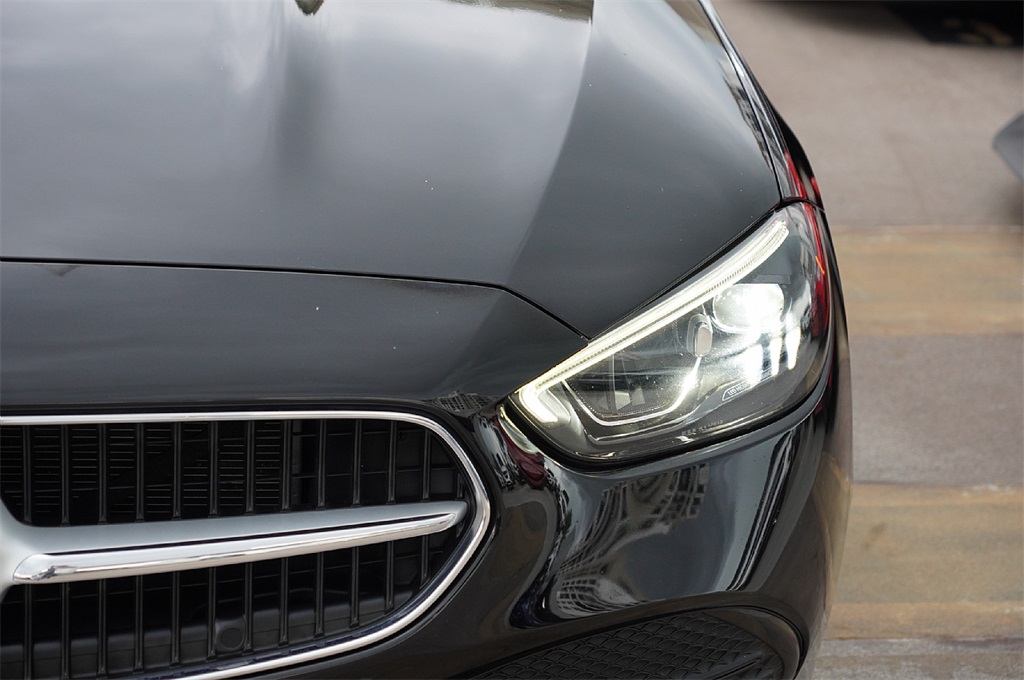 2022 Mercedes Benz C 300 photo 8