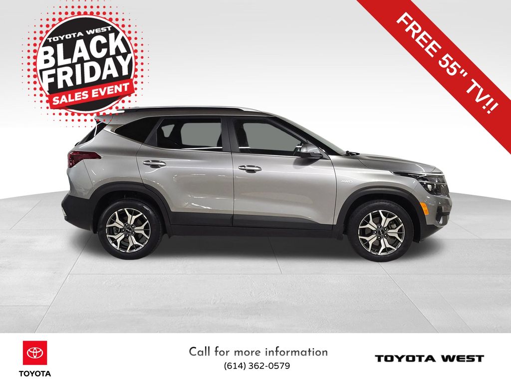 2023 Kia Seltos EX photo 3