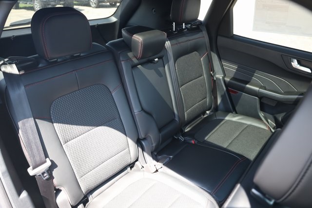 2025 Ford Escape ST-Line Select photo 27