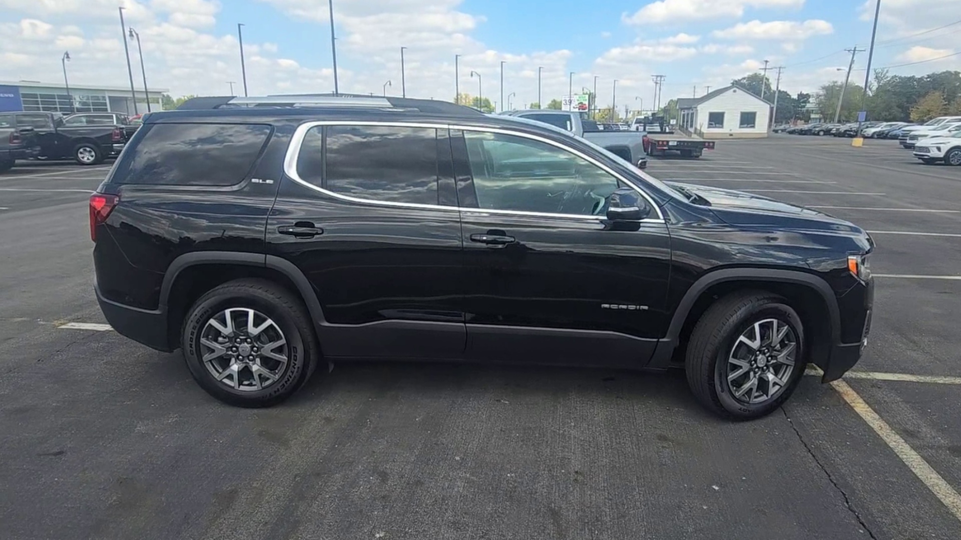 2023 Gmc Acadia SLE photo 42