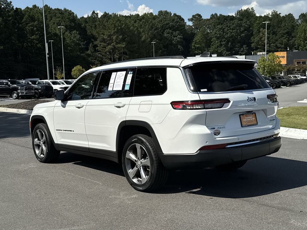 2021 Jeep Grand Cherokee Limited photo 3
