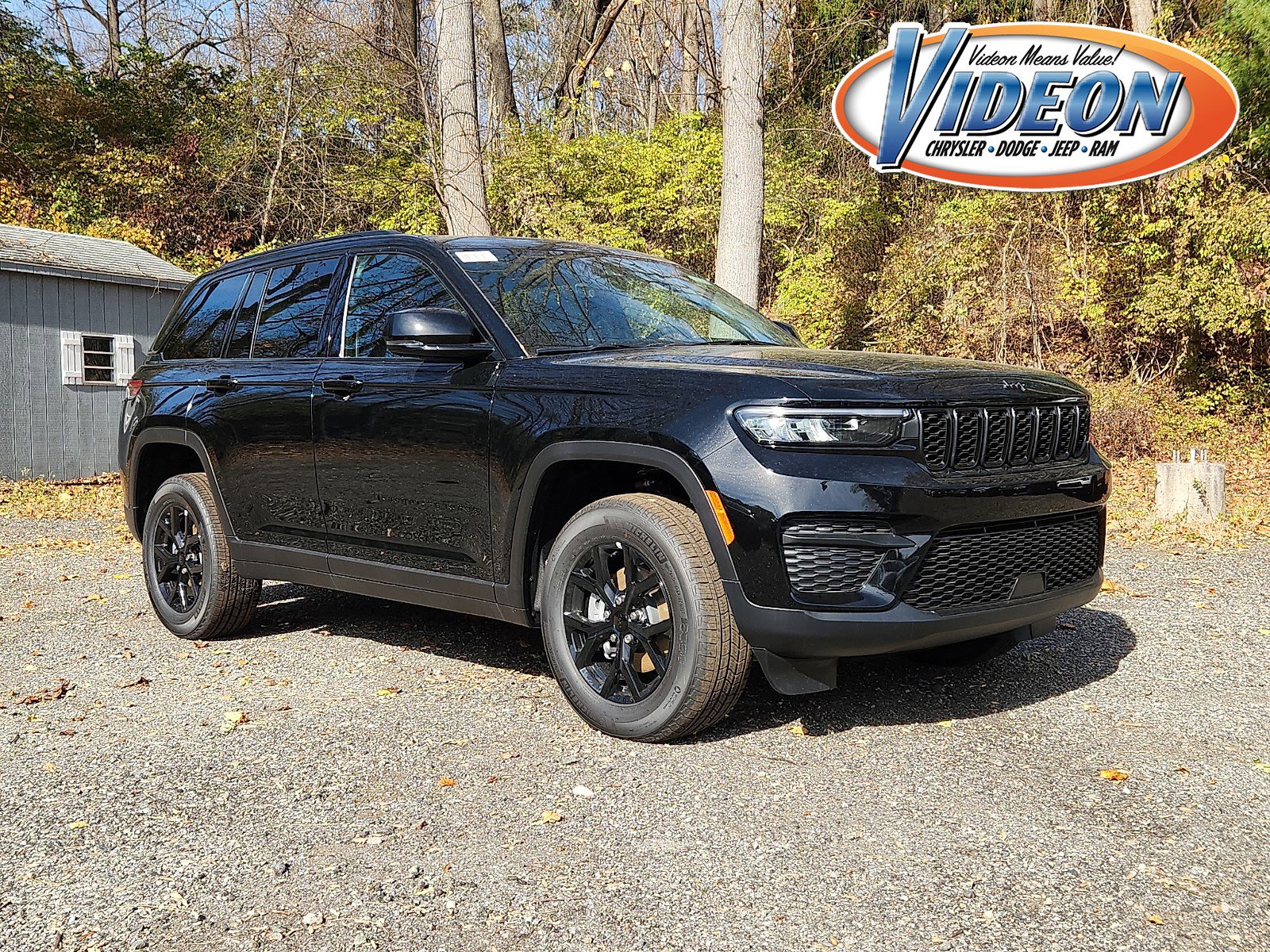 2025 Jeep Grand Cherokee Altitude's photo