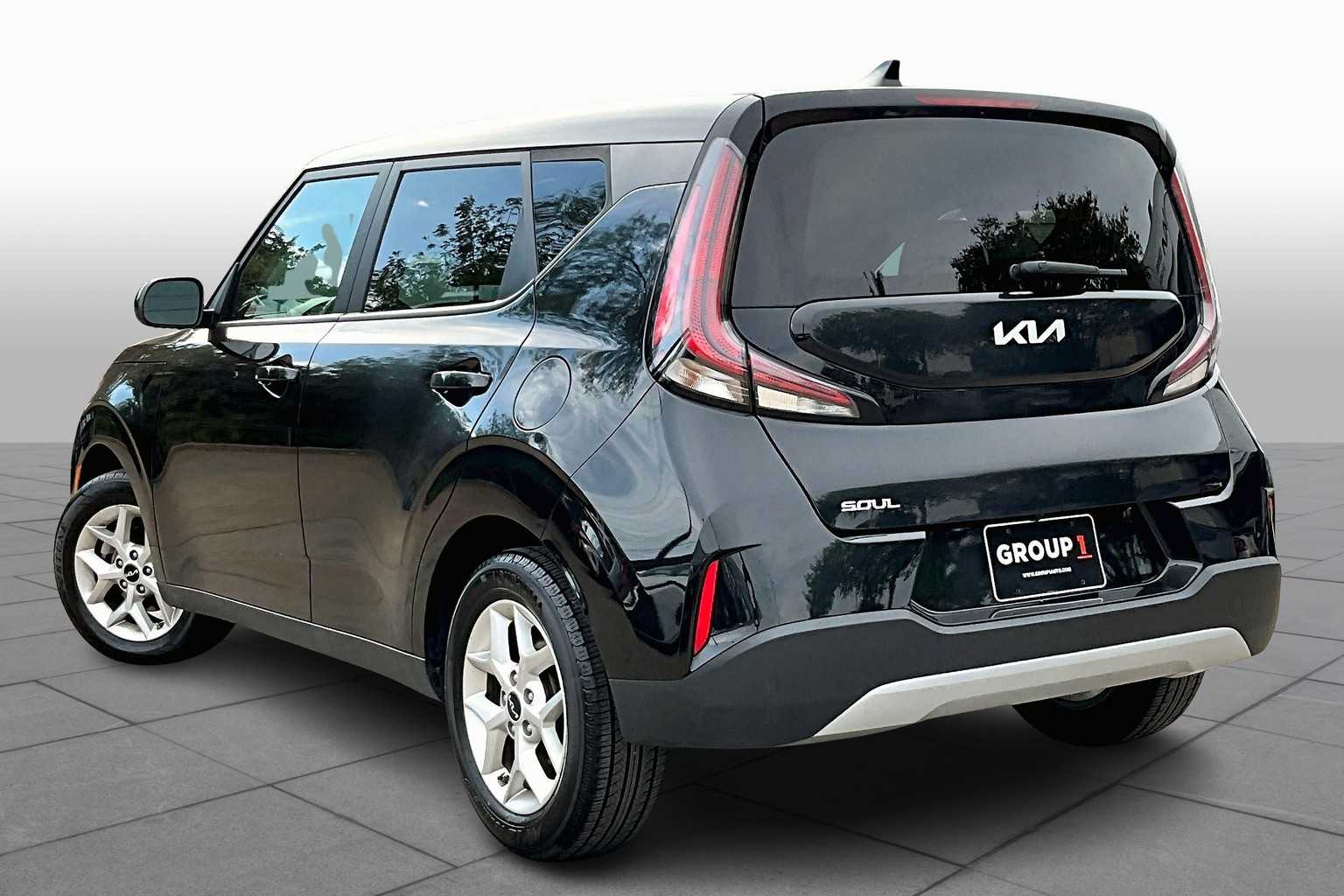 2023 Kia Soul LX S photo 10