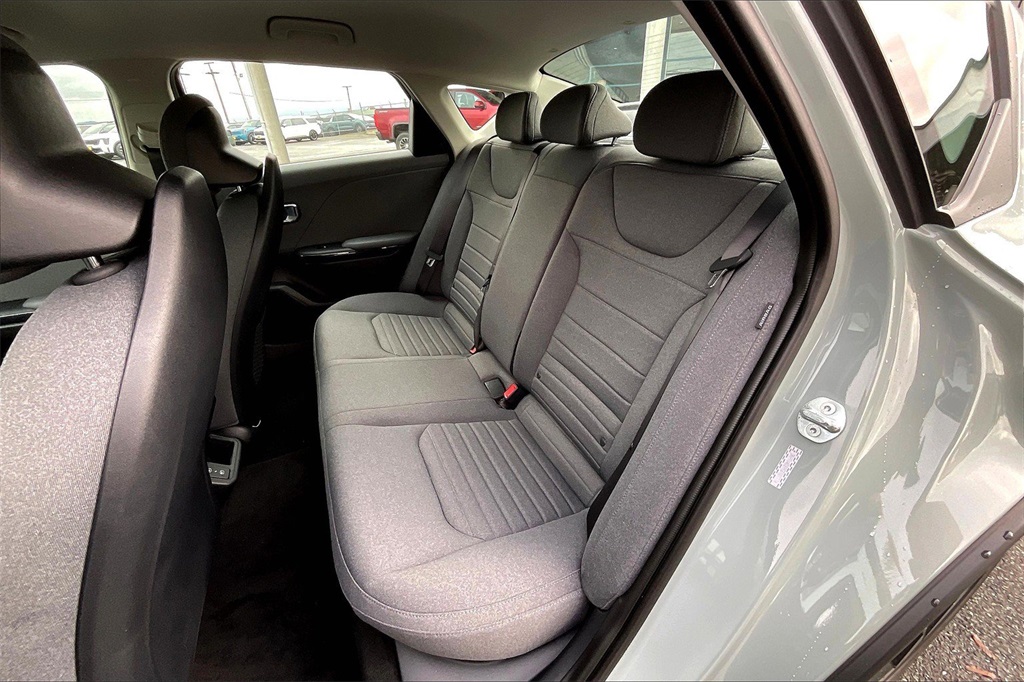 2025 Kia K4 EX photo 10