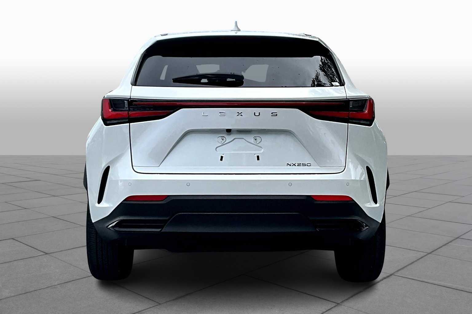 2025 Lexus NX Premium photo 3